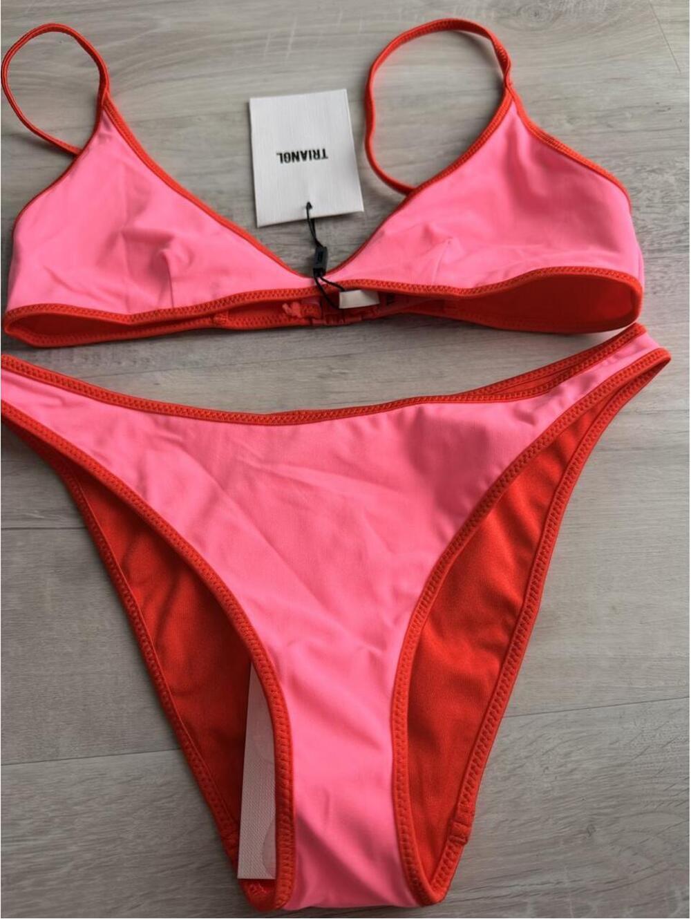 ✨ Triangl Bikini Set ✨ - Picture 2 of 3